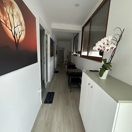 Aral Hostel Berat