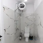Vandrerhjem Aral Berat