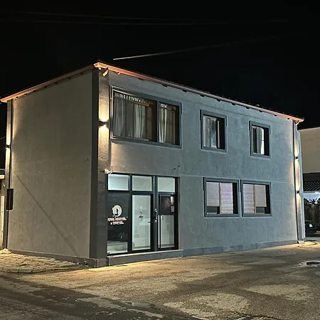 Hostal Aral Berat